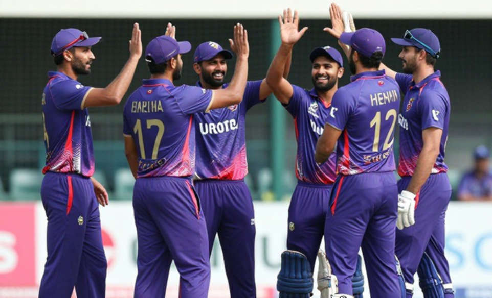 নিলামের হাতুড়ি আর নেটের ঘাম: এশিয়ার ফ্র্যাঞ্চাইজি ক্রিকেটে টাকা আসলে কোথায় যায় নিলামের হাতুড়ি আর নেটের ঘাম: এশিয়ার ফ্র্যাঞ্চাইজি ক্রিকেটে টাকা আসলে কোথায় যায়