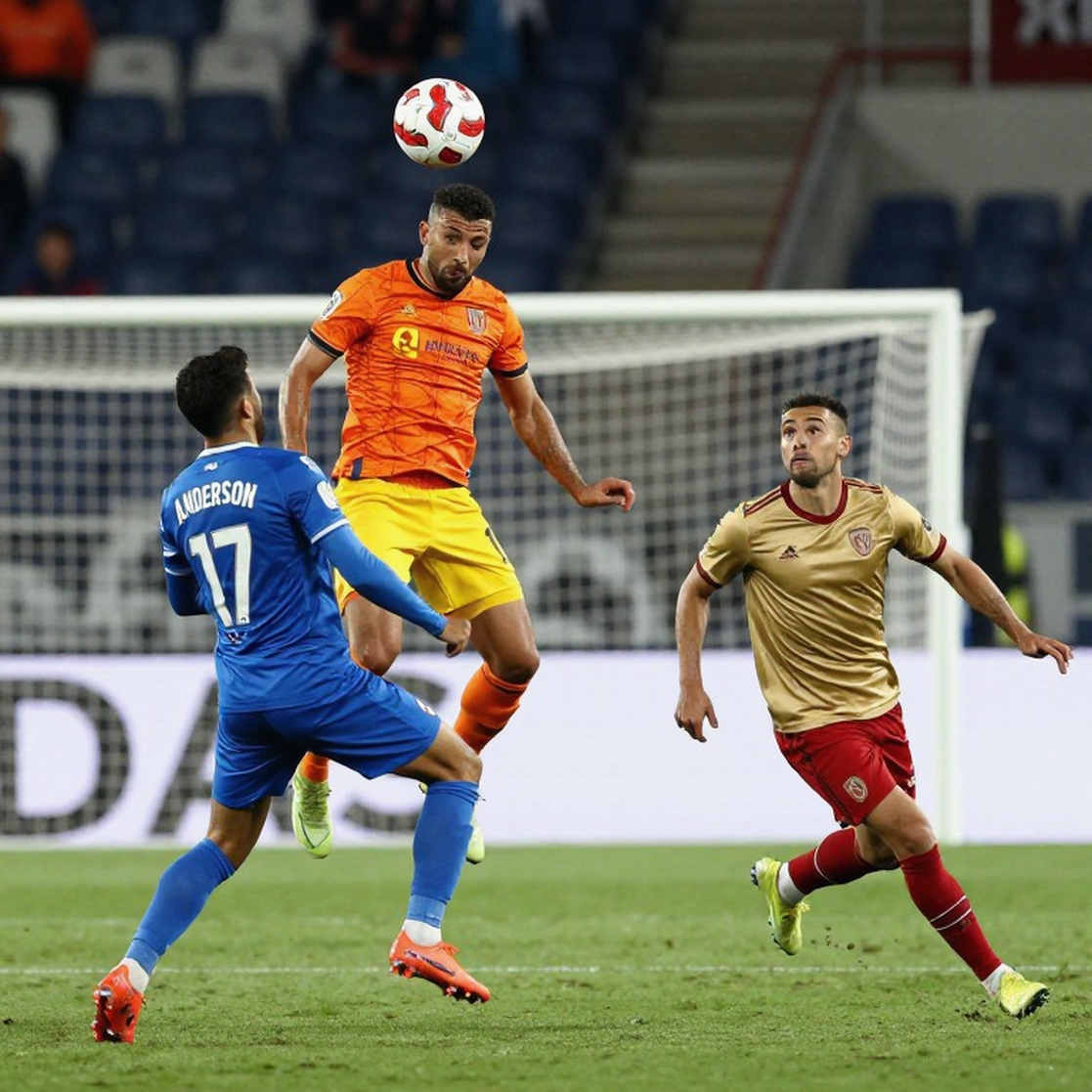Cruyff Does Not Want to Divert Attention — But What Does the Ledger Say?