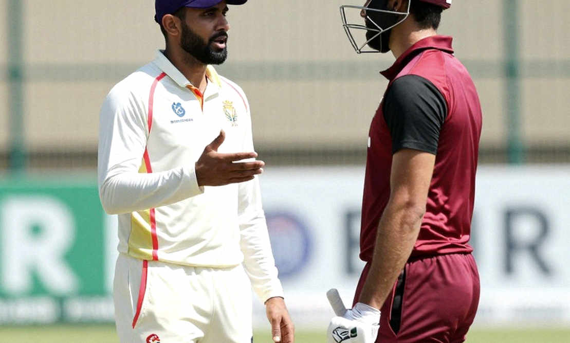 লাল বলের খাতা, সাদা বলের বাজার: সূর্যকুমার যাদবের রঞ্জি বাদ পড়া আর একটি বেনামি বাক্যের অঙ্ক