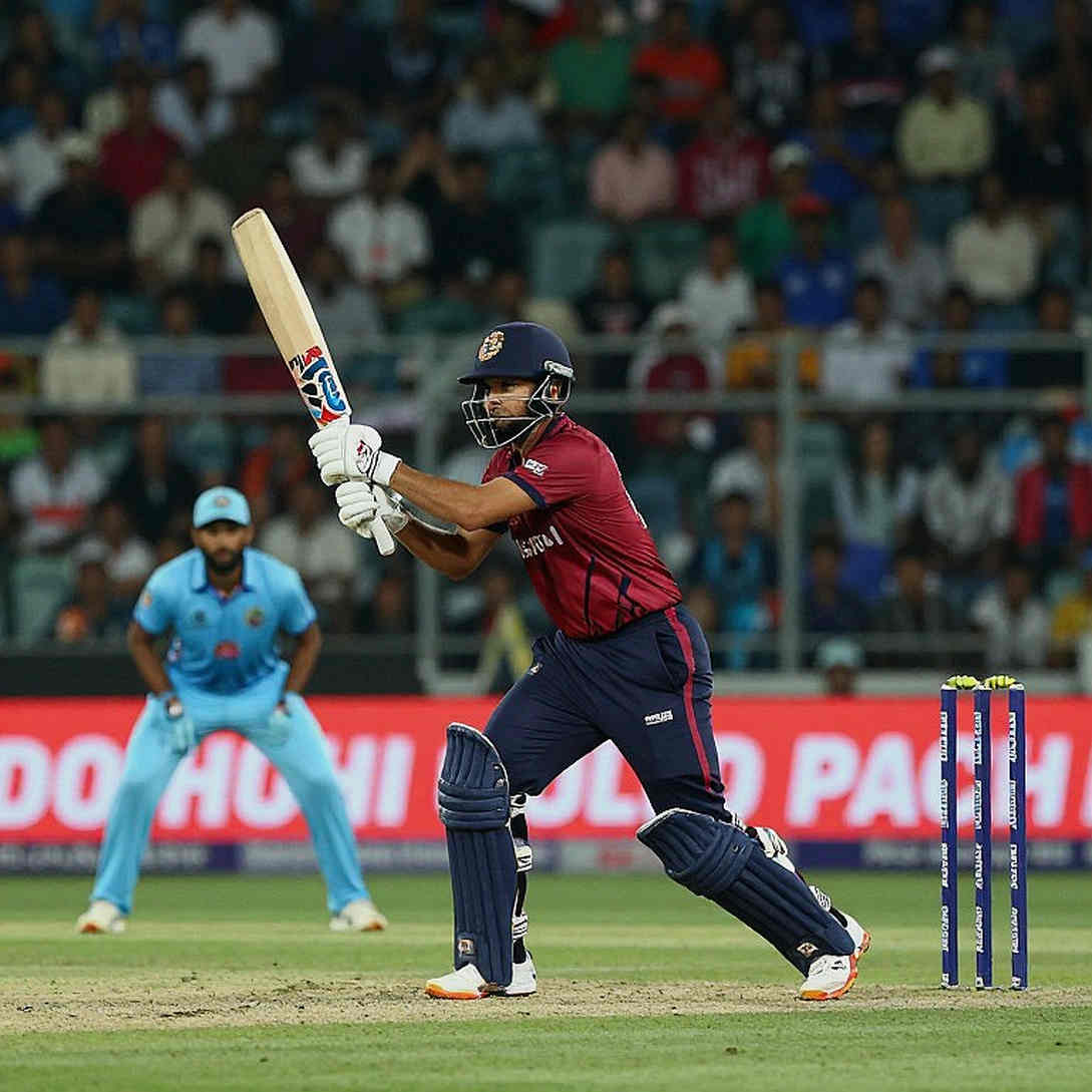 Blockchain in Cricket's Economy: Fan Tokens, Smart Contracts and the Beginning of a Break Blockchain in Cricket's Economy: Fan Tokens, Smart Contracts and the Beginning of a Break