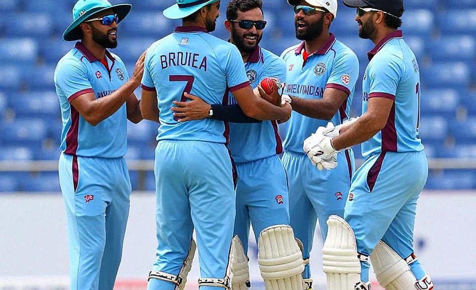 শিশির, ধুলো আর দুই দেশের হিসাব: ২০২৬ টি-টোয়েন্টি বিশ্বকাপ পড়া শিশির, ধুলো আর দুই দেশের হিসাব: ২০২৬ টি-টোয়েন্টি বিশ্বকাপ পড়া