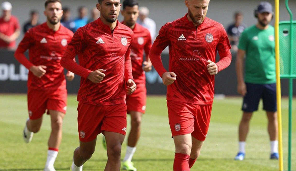 A Wrong Name, a Separate Training Session and Hotel Walls: My Notebook Before Indonesia's Final Night A Wrong Name, a Separate Training Session and Hotel Walls: My Notebook Before Indonesia's Final Night