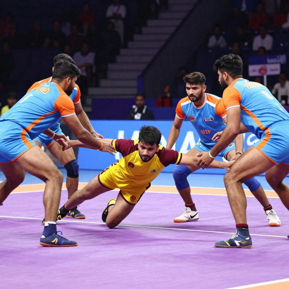 বোনাস লাইনের ওপাশের পা: ৬৩-৩১ পর্দার আড়ালে ভারতের ডিফেন্স আর কাবাডির আসল পরীক্ষা