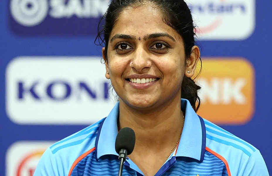 নিলাম-দরজায় কোটি টাকার তারকা, আর ১৫ নম্বর মানুষটির দাম কত? নিলাম-দরজায় কোটি টাকার তারকা, আর ১৫ নম্বর মানুষটির দাম কত?