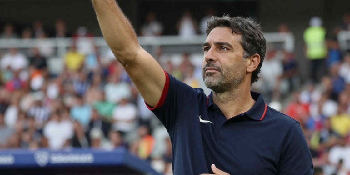 Luis Ángel Malagón Returns After 211 Days: An Achilles-Ruptured Goalkeeper's Comeback and América's No.1 Question Luis Ángel Malagón Returns After 211 Days: An Achilles-Ruptured Goalkeeper's Comeback and América's No.1 Question