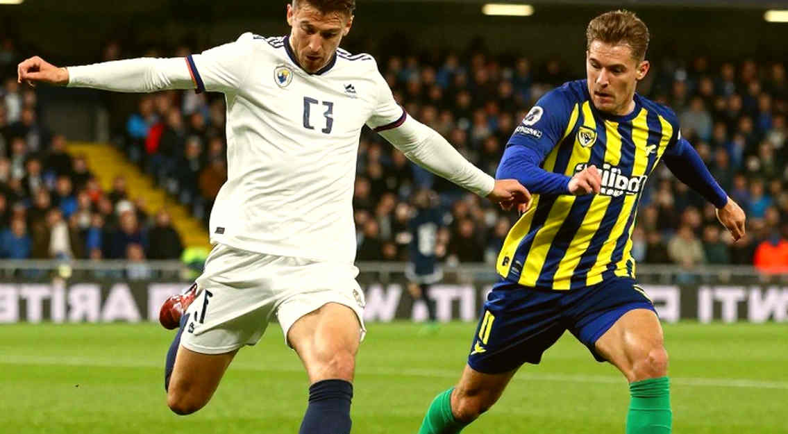 হলুদ কার্ডের বাইরে: UEFA-র মঞ্চে তুর্কি রেফারি এবং বাংলাদেশি ফুটবলের অদৃশ্য পাঠ